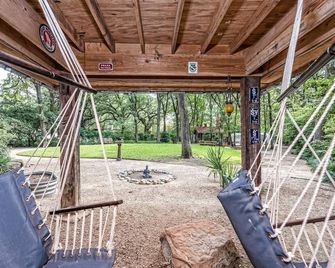 Cottage in Cameron Park - Waco - Patio