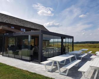 Auberge des Blancs Cailloux - Roumont - Patio