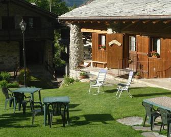 Les Chevreuils - Arvier - Patio