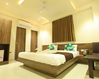 Hotel Scintilla - Somnāth - Bedroom