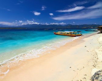 OYO 1324 White House - Gili Trawangan - Beach