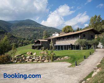Hotel Rural-Spa Resguard Dels Vents - Ribes de Freser - Building