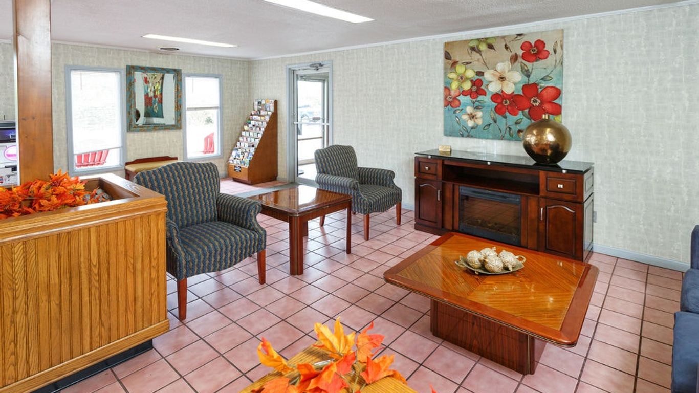 Red Carpet Inn - Louisville