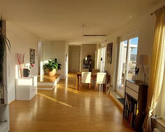 Attractive and exclusive apartment in Munich West - Munich