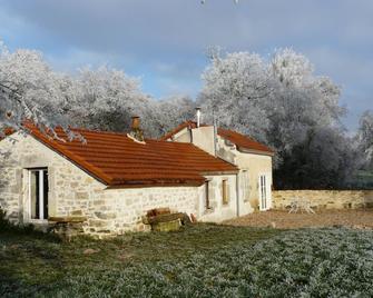 Charming Cottage, the countryside 10 minutes from Dijon - Flacey - Edificio
