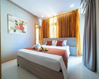 Seafront Apartment with balcony - Stunning Sea View - Żebbuġ, Gozo - Makuuhuone