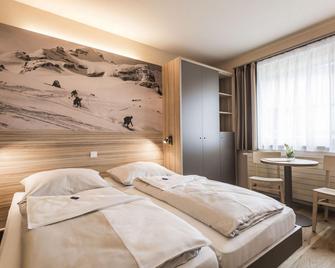 Jufa Hotel Malbun - Triesenberg - Bedroom