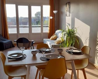 Appartement refait à neuf - Leffrinckoucke - Menjador