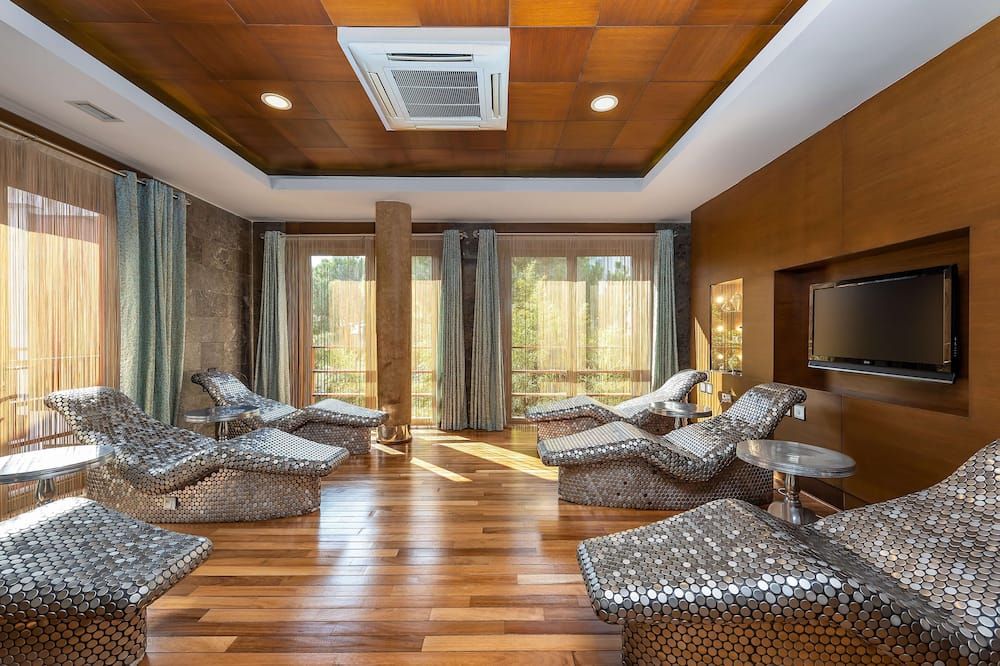 Cornelia Diamond Golf Resort & Spa