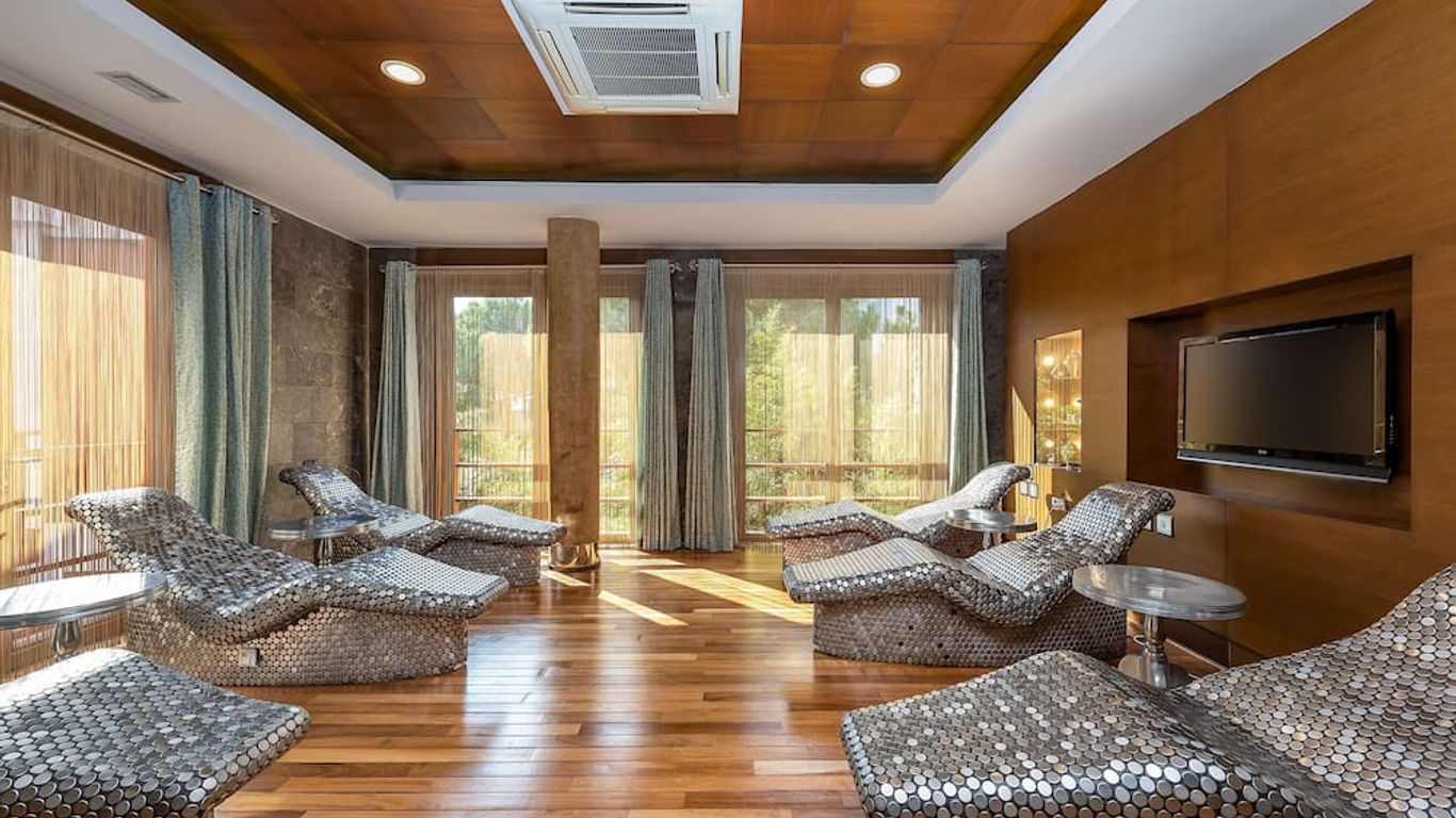 Cornelia Diamond Golf Resort & Spa