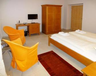Am Malerweg Hotel - Pirna - Спальня