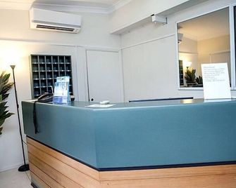 Townview Motel - Mount Isa - Front desk