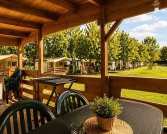 Campsite Uhaitza - Noe wooden chalet 5 people - Mauléon-Licharre - Patio
