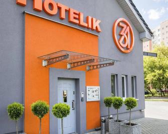 H31 - بوزنان - مبنى