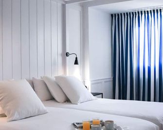 Hotel Marina - Palamós - Schlafzimmer