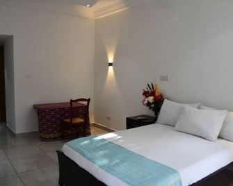 Raffin Royal Lodge - Akosombo - Bedroom
