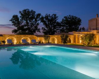 Masseria Donna Menga - Torre Lapillo - Piscina