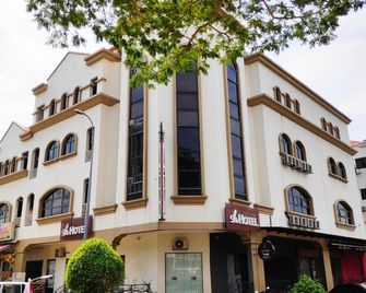 Sh Hotel Kota Damansara - Petaling Jaya - Edificio