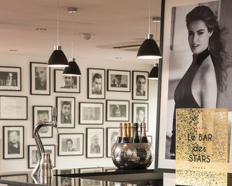 Hôtel Forest Hill Meudon Velizy - Meudon - Bar