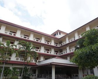 A.P Garden Hotel - Kalasin - Edificio