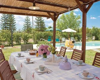 Beautiful Home In Ponte Buggianese Pt - Ponte Buggianese - Edificio