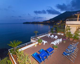 Hotel Il Cefalo - Castellabate - Balcone