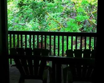 Olympic Suites Inn - Forks - Balcón