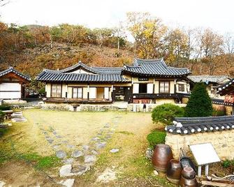 Andong Dureung-gutaek - Andong - Edificio