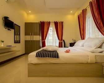 Girassol Serviced Villa - Vythiri - Bedroom