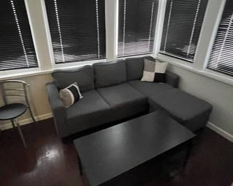 Charming Studio apartment in fabulous Hopkinsville with WiFi, AC - Hopkinsville - Wohnzimmer