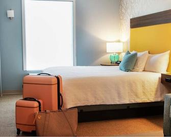 Home2 Suites by Hilton Racine - Sturtevant - Спальня