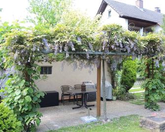 Apartment in the countryside - Kehl - Innenhof