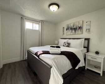 Jordan Landing Gem: 3 Br Apt, Pet Friendly - West Jordan - Bedroom