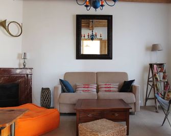 La ferme de mon enfance - Villechétif - Living room