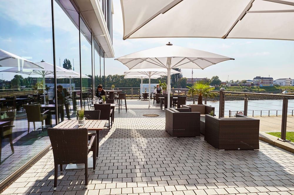 Steigenberger Hotel Bremen - ברמן - פטיו