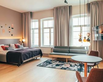 The Folks Hotel Konepaja - Helsinki - Habitación