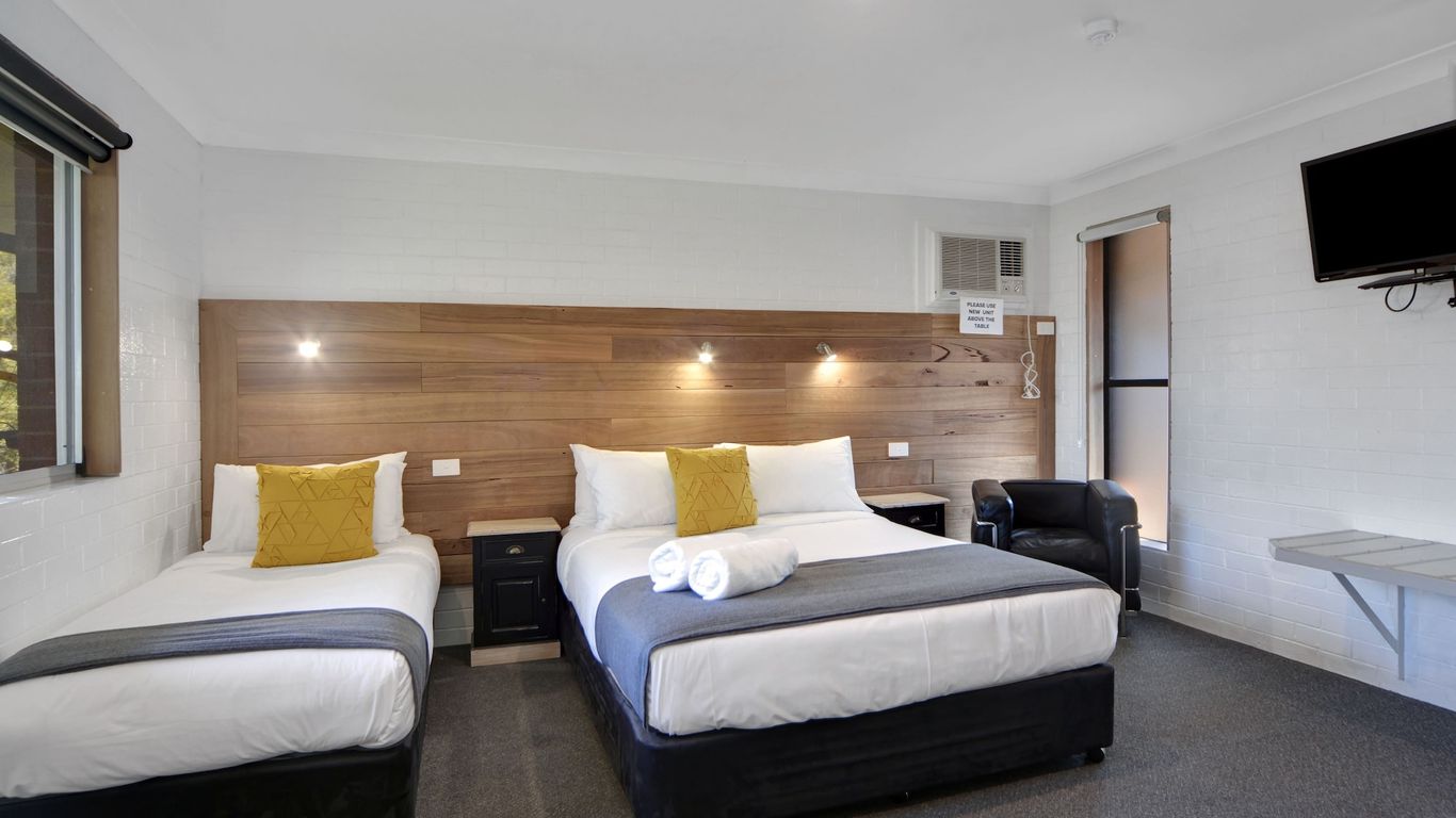 Pleasant Way River Lodge