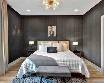 Rooftop Deck 2 Car Garage Near Downtown Nashville - Nashville - Soveværelse