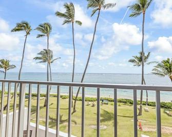 Beautiful Condo Right on the Beach - Laie - Ban công