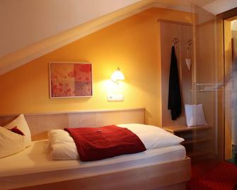 Die Lilie / Hotel Garni - Reutte in Tirol - Schlafzimmer