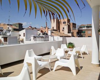 Broz Hostel - גרנדה - מרפסת