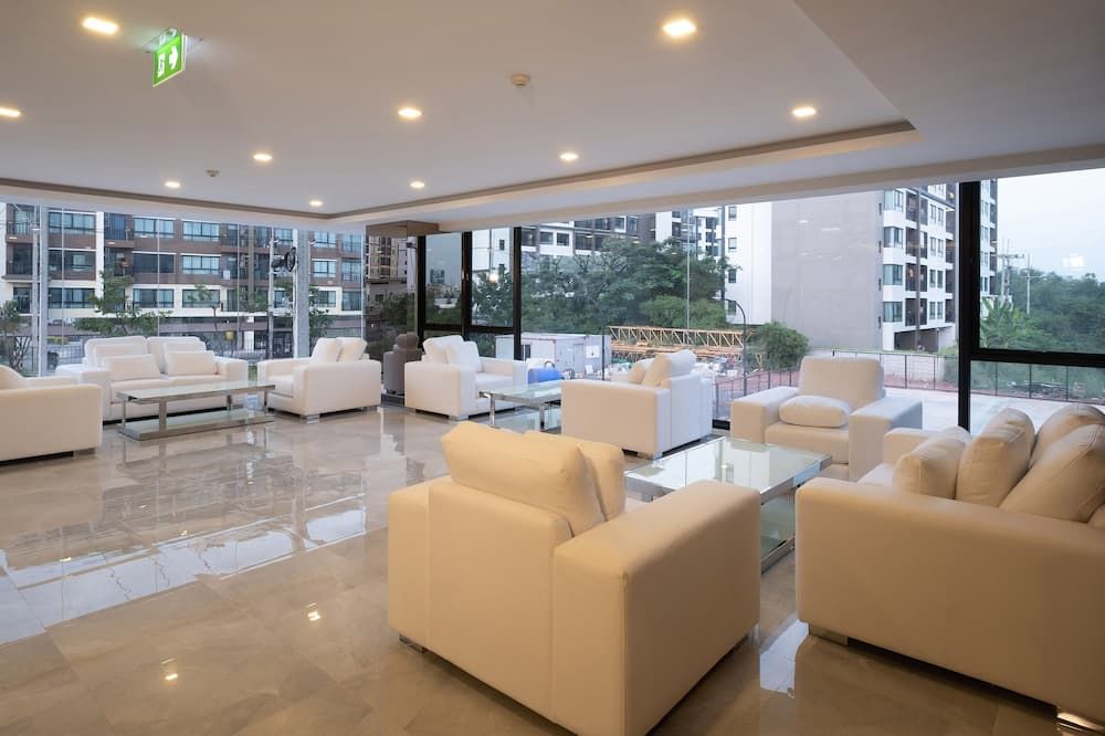 بي2 كورال بريمير هوتل - ناخون راتشاسيما - ردهة