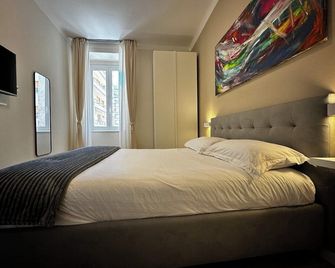 Suite of the Marquise: Pallavicini Room - Genoa - Bedroom