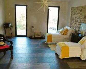 Mas de 'La Garcine' - Mazan - Bedroom