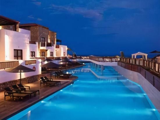 كوستا لينديا بيتش