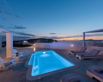 Hemera Holiday Home Villa on Santorini - Akrotiri - Pool