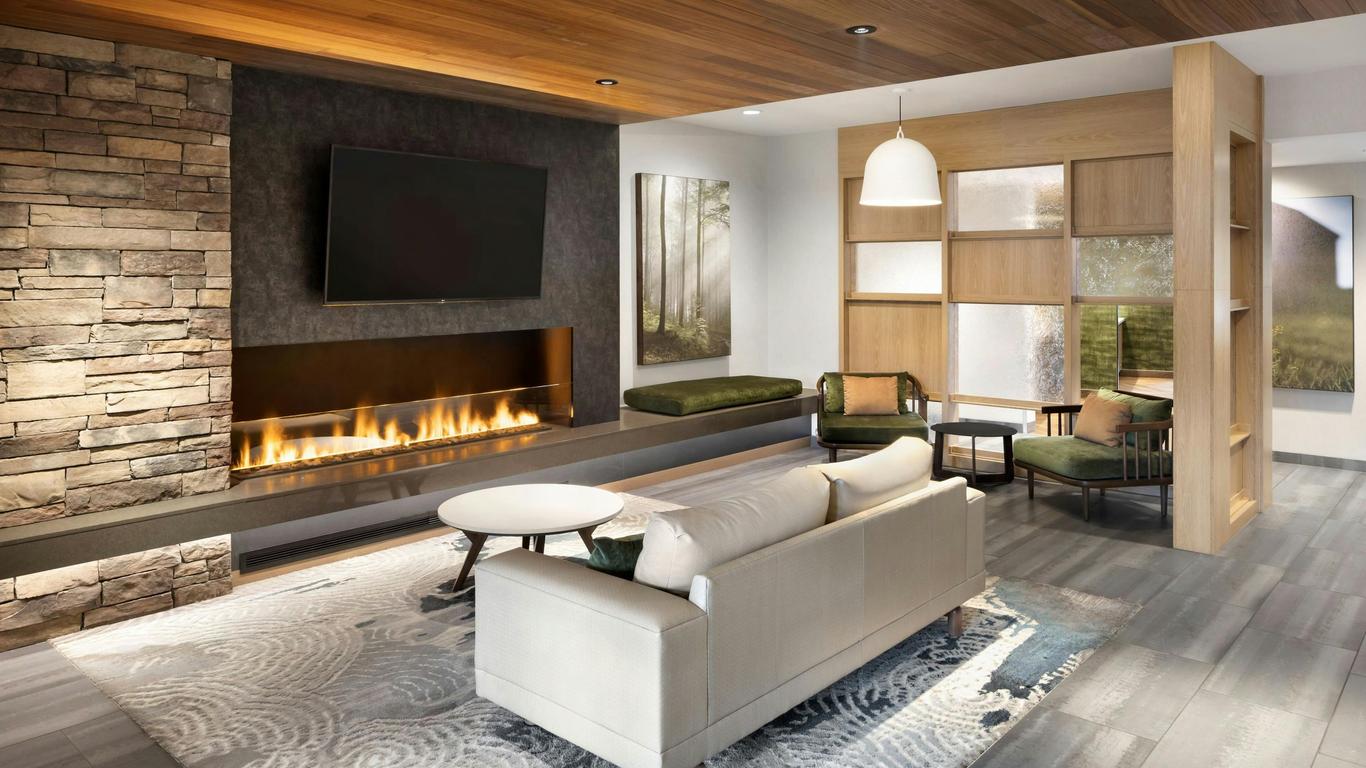 Fairfield by Marriott Inn & Suites West Kelowna