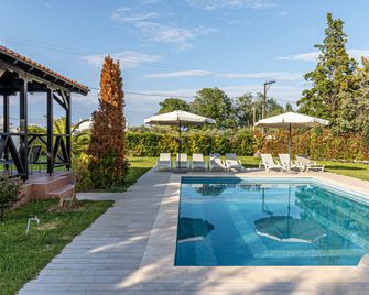 Friday Mood By Diomedes Group - Пефкохорі - Басейн