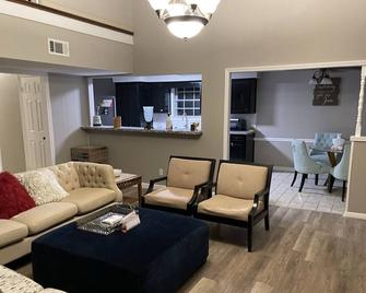 Modern Living Space Perfect for Group Gatherings! - Orange - Living room