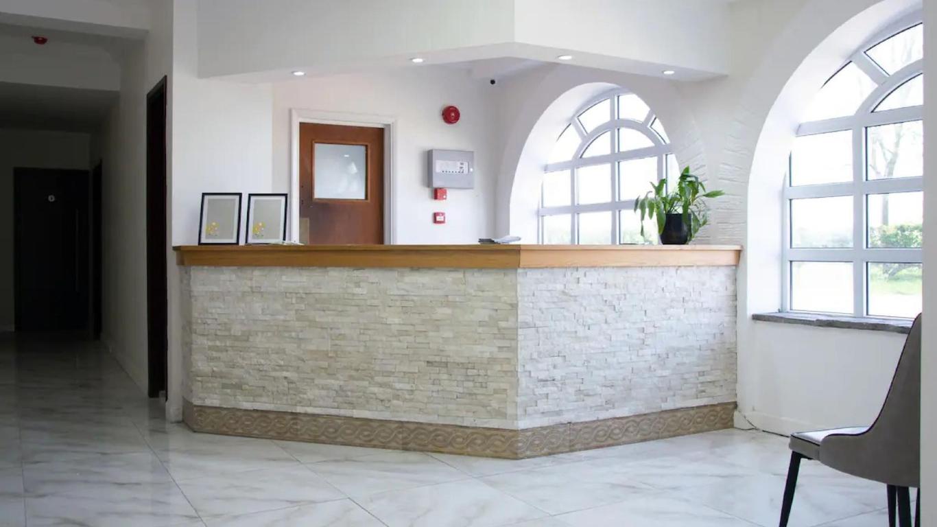 Belvoir Hotel